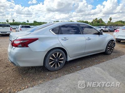 Trzecie zdjęcie samochodu z tyłu: 2018 NISSAN ALTIMA 2.5 SV VIN:1N4AL3AP2JC208606 - miniatura