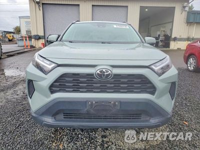 Piąte zdjęcie samochodu w środku: 2022 TOYOTA RAV4 XLE VIN:2T3P1RFV8NW262550 - miniatura