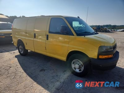 Czwarte zdjęcie samochodu z boku: 2020 CHEVROLET EXPRESS G2500 VIN:1GCWGAFPXL1225783 - miniatura