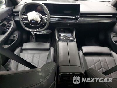 Zdjęcie 8 z 12 samochodu: 2026 BMW 530 XI VIN:WBA53FJ02TCX42558 - miniatura