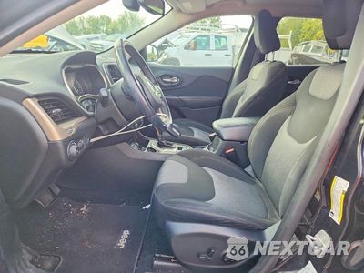 Zdjęcie 7 z 12 samochodu: 2014 JEEP CHEROKEE LATITUDE VIN:1C4PJLCB5EW143654 - miniatura
