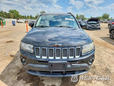 Piąte zdjęcie samochodu w środku: 2014 JEEP COMPASS LATITUDE VIN:1C4NJCEA7ED508777 - miniatura
