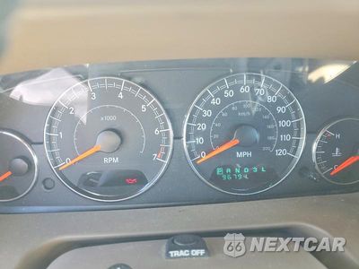 Zdjęcie 9 z 12 samochodu: 2004 CHRYSLER SEBRING LXI VIN:1C3EL55R04N269629 - miniatura