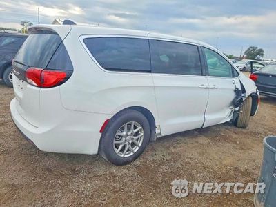 Czwarte zdjęcie samochodu z boku: 2026 CHRYSLER VOYAGER LX VIN:2C4RC1CG1TR275304 - miniatura