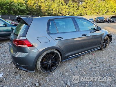 Trzecie zdjęcie samochodu z tyłu: 2019 VOLKSWAGEN GOLF R VIN:WVWWA7AU7KW134585 - miniatura