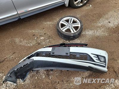 Zdjęcie 12 z 13 samochodu: 2016 VOLKSWAGEN JETTA GLI VIN:3VW4T7AJXGM323694 - miniatura