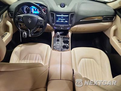 Zdjęcie 8 z 13 samochodu: 2017 MASERATI LEVANTE VIN:ZN661XUA4HX233268 - miniatura