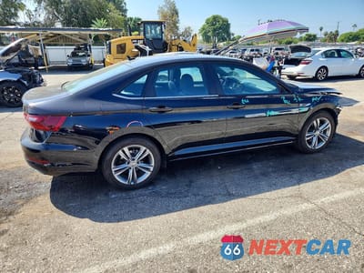 Trzecie zdjęcie samochodu z tyłu: 2020 VOLKSWAGEN JETTA S VIN:3VWCB7BUXLM067302 - miniatura