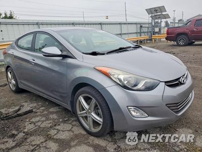 Czwarte zdjęcie samochodu z boku: 2013 HYUNDAI ELANTRA LIMITED VIN:KMHDH4AE4DU920350 - miniatura