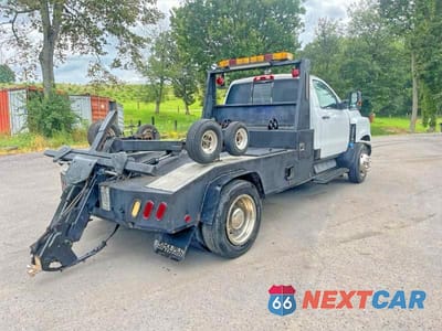 Czwarte zdjęcie samochodu z boku: 2019 CHEVROLET SILVERADO MEDIUM DUTY VIN:1HTKHPVH7KH863006 - miniatura