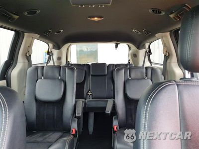 Zdjęcie 10 z 14 samochodu: 2017 DODGE GRAND CARAVAN SXT VIN:2C4RDGCG6HR856806 - miniatura