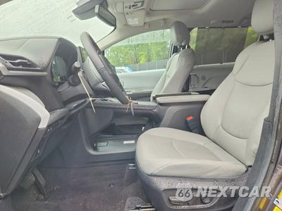Zdjęcie 7 z 13 samochodu: 2025 TOYOTA SIENNA XLE 7-PASSENGER VIN:5TDJSKFC7SS156483 - miniatura
