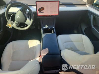 Zdjęcie 8 z 14 samochodu: 2023 TESLA MODEL Y VIN:7SAYGDEE1PA118337 - miniatura