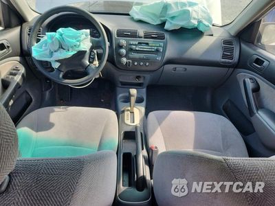Zdjęcie 8 z 13 samochodu: 2001 HONDA CIVIC LX VIN:2HGES16511H504418 - miniatura