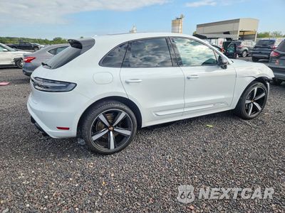 Trzecie zdjęcie samochodu z tyłu: 2024 PORSCHE MACAN BASE VIN:WP1AA2A52RLB08427 - miniatura