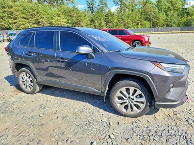 Czwarte zdjęcie samochodu z boku: 2024 TOYOTA RAV4 XLE PREMIUM VIN:2T3A1RFV0RC488241 - miniatura