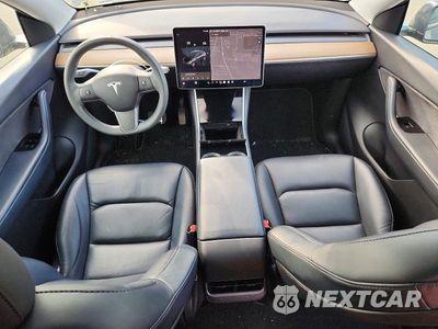 Zdjęcie 8 z 13 samochodu: 2021 TESLA MODEL Y VIN:5YJYGDEE9MF071067 - miniatura