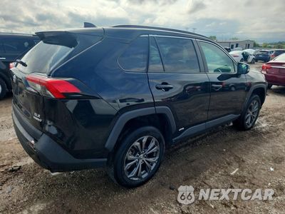 Trzecie zdjęcie samochodu z tyłu: 2024 TOYOTA RAV4 XLE PREMIUM VIN:4T3B6RFV5RU142349 - miniatura