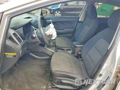 Zdjęcie 7 z 13 samochodu: 2018 KIA FORTE LX VIN:3KPFL4A72JE169983 - miniatura