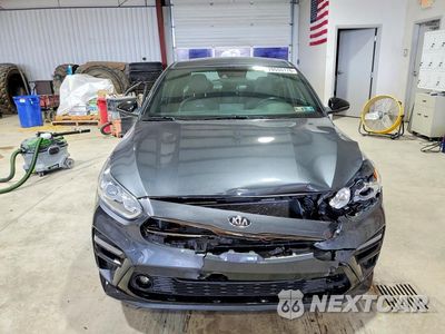 Piąte zdjęcie samochodu w środku: 2021 KIA FORTE GT LINE VIN:3KPF34AD1ME419580 - miniatura