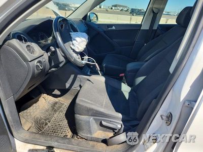 Zdjęcie 7 z 13 samochodu: 2014 VOLKSWAGEN TIGUAN S VIN:WVGAV3AX9EW512827 - miniatura