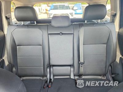 Zdjęcie 10 z 13 samochodu: 2018 VOLKSWAGEN TIGUAN SE VIN:3VV3B7AX0JM057231 - miniatura