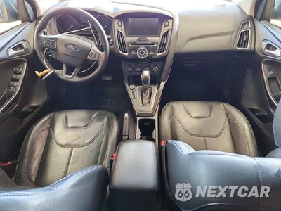 Zdjęcie 8 z 12 samochodu: 2016 FORD FOCUS TITANIUM VIN:1FADP3N20GL323424 - miniatura