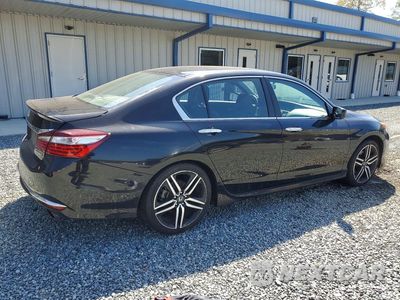 Trzecie zdjęcie samochodu z tyłu: 2017 HONDA ACCORD SPORT VIN:1HGCR2F54HA246929 - miniatura