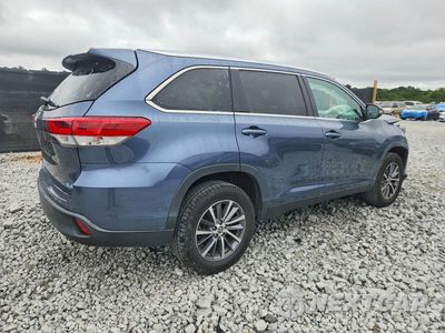 Trzecie zdjęcie samochodu z tyłu: 2019 TOYOTA HIGHLANDER XLE VIN:5TDKZRFH2KS334417 - miniatura