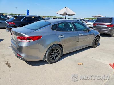 Trzecie zdjęcie samochodu z tyłu: 2016 KIA OPTIMA LX VIN:5XXGT4L31GG102564 - miniatura