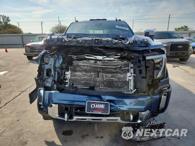 Piąte zdjęcie samochodu w środku: 2025 GMC SIERRA K3500 DENALI VIN:1GT4UWEYXSF213691 - miniatura