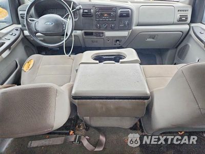Zdjęcie 8 z 12 samochodu: 2007 FORD F250 SUPER DUTY VIN:1FTNX20567EA06262 - miniatura