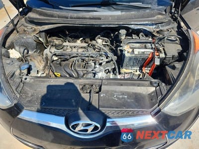 Zdjęcie 11 z 12 samochodu: 2013 HYUNDAI VELOSTER BASE VIN:KMHTC6AD9DU146299 - miniatura