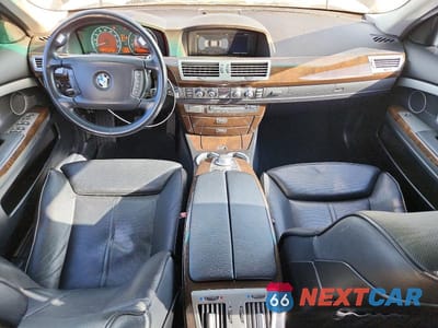 Zdjęcie 8 z 12 samochodu: 2007 BMW 750 I VIN:WBAHL83547DT10653 - miniatura