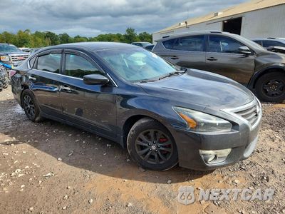 Czwarte zdjęcie samochodu z boku: 2015 NISSAN ALTIMA 2.5 S VIN:1N4AL3AP6FC581879 - miniatura