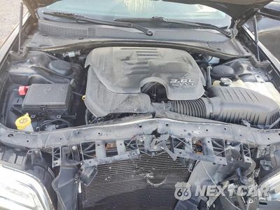 Zdjęcie 11 z 12 samochodu: 2018 CHRYSLER 300 TOURING VIN:2C3CCAAG8JH313949 - miniatura