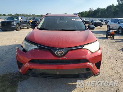Piąte zdjęcie samochodu w środku: 2017 TOYOTA RAV4 LE VIN:JTMZFREVXHJ122806 - miniatura