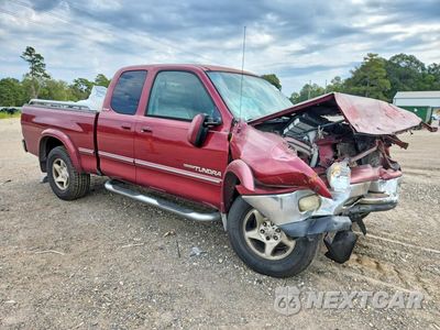 Czwarte zdjęcie samochodu z boku: 2002 TOYOTA TUNDRA ACCESS CAB LIMITED VIN:5TBRT38192S245420 - miniatura