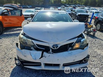 Piąte zdjęcie samochodu w środku: 2014 TOYOTA CAMRY SE VIN:4T1BF1FK6EU849244 - miniatura