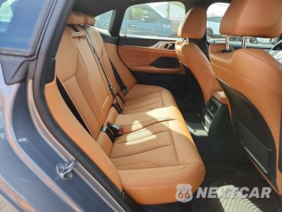 Zdjęcie 10 z 13 samochodu: 2024 BMW 430XI GRAN COUPE VIN:WBA73AV06RFP85586 - miniatura