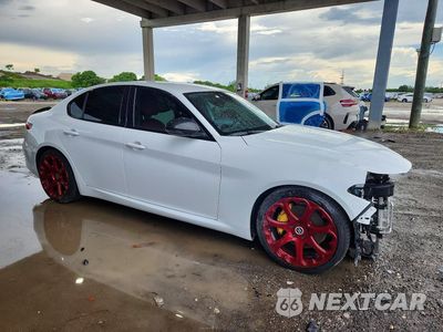 Czwarte zdjęcie samochodu z boku: 2020 ALFA ROMEO GIULIA VIN:ZARFAMAN0L7638534 - miniatura