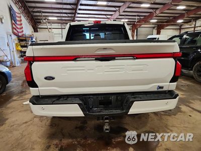 Zdjęcie 6 z 12 samochodu: 2023 FORD F150 LIGHTNING PRO VIN:1FT6W1EV8PWG02073 - miniatura