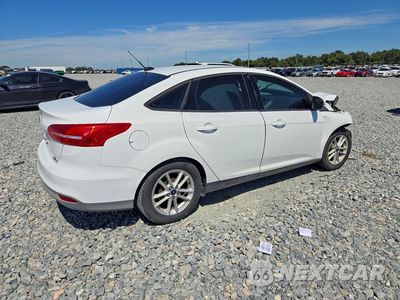 Trzecie zdjęcie samochodu z tyłu: 2015 FORD FOCUS SE VIN:1FADP3F22FL298345 - miniatura