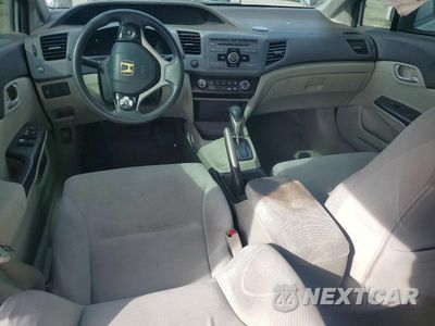 Zdjęcie 8 z 12 samochodu: 2012 HONDA CIVIC LX VIN:2HGFB2F53CH518835 - miniatura