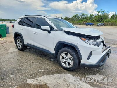 Czwarte zdjęcie samochodu z boku: 2019 TOYOTA RAV4 XLE VIN:2T3P1RFV3KW036864 - miniatura