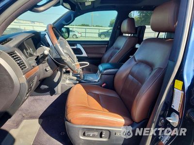 Zdjęcie 7 z 13 samochodu: 2017 TOYOTA LAND CRUISER BASE VIN:JTMCY7AJXH4050804 - miniatura