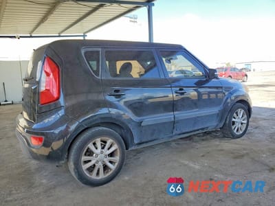 Trzecie zdjęcie samochodu z tyłu: 2012 KIA SOUL + VIN:KNDJT2A67C7742837 - miniatura