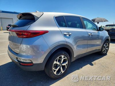 Trzecie zdjęcie samochodu z tyłu: 2021 KIA SPORTAGE LX VIN:KNDPM3AC3M7899043 - miniatura