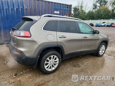 Trzecie zdjęcie samochodu z tyłu: 2019 JEEP CHEROKEE LATITUDE VIN:1C4PJMCX0KD371523 - miniatura