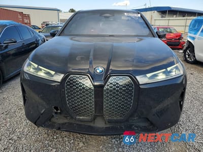 Piąte zdjęcie samochodu w środku: 2023 BMW IX XDRIVE50 VIN:WB523CF00PCL94810 - miniatura
